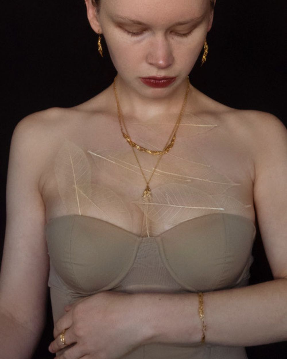 AURUM Jewellery worn by a model