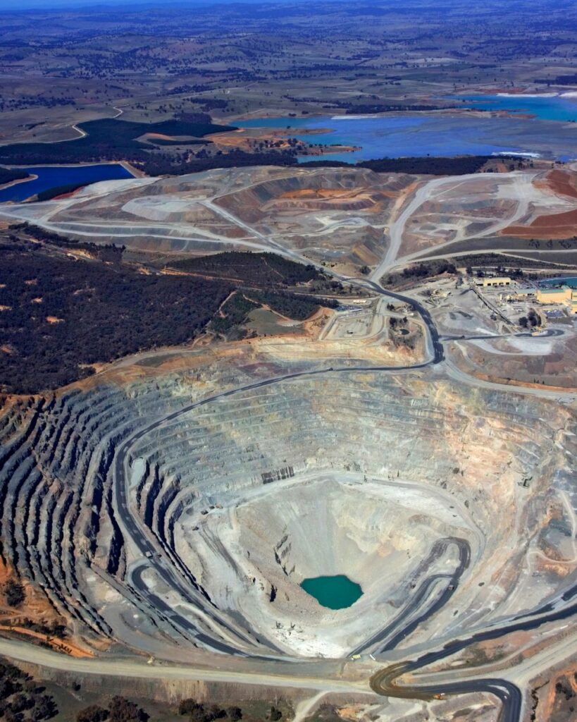 Open Diamond Mine