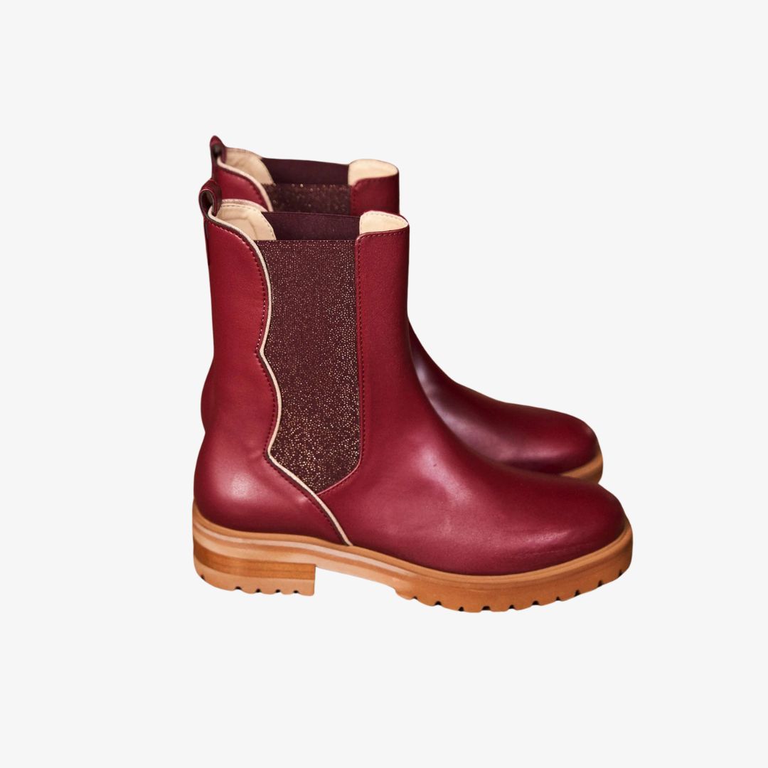 Fleeting Recycled Vegan Suede Chelsea Boots _ Grand Cru