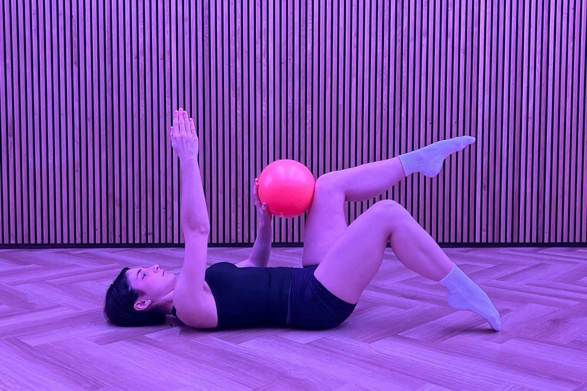 Single Leg Toe Tap Exercise Position 2