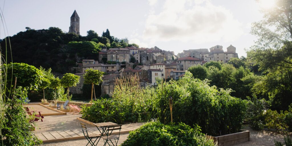L’École d’Olargues garden view