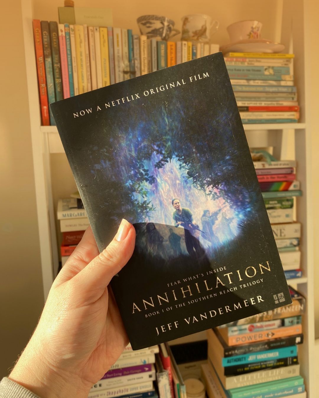 ANNIHILATION BY JEFF VANDERMEER BOOK COVER