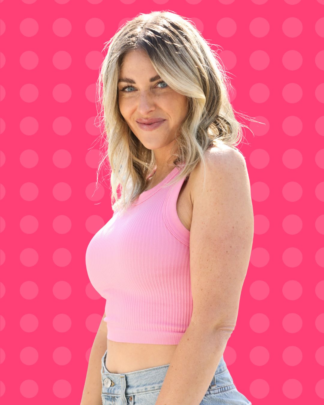 Daniella Szetela - Young Entertainment pop culture reporter